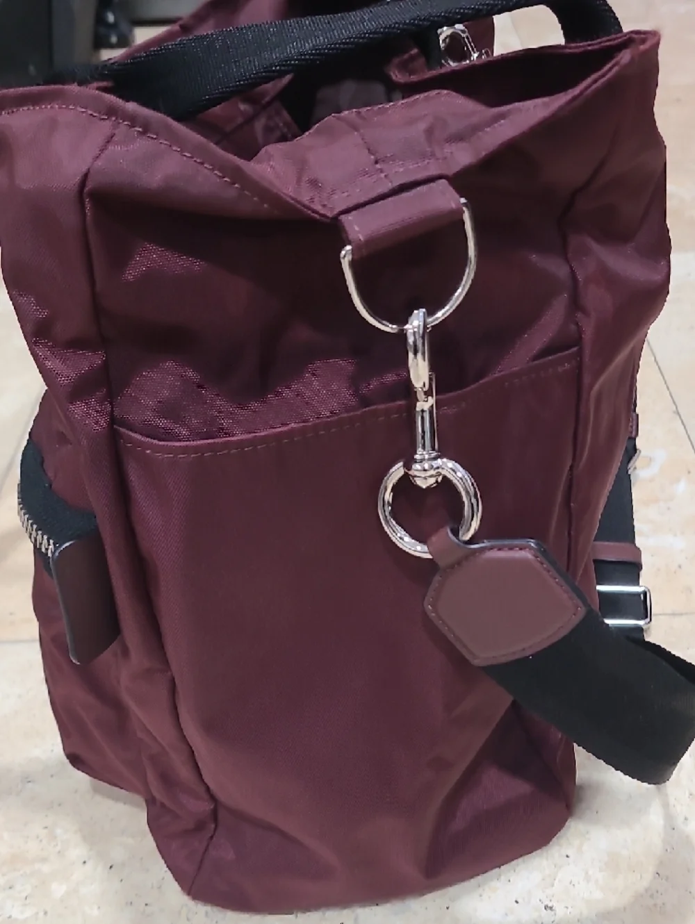 Marc Jacobs Baby Diaper Bag in Burgundy. It does not come With Changing Pad.